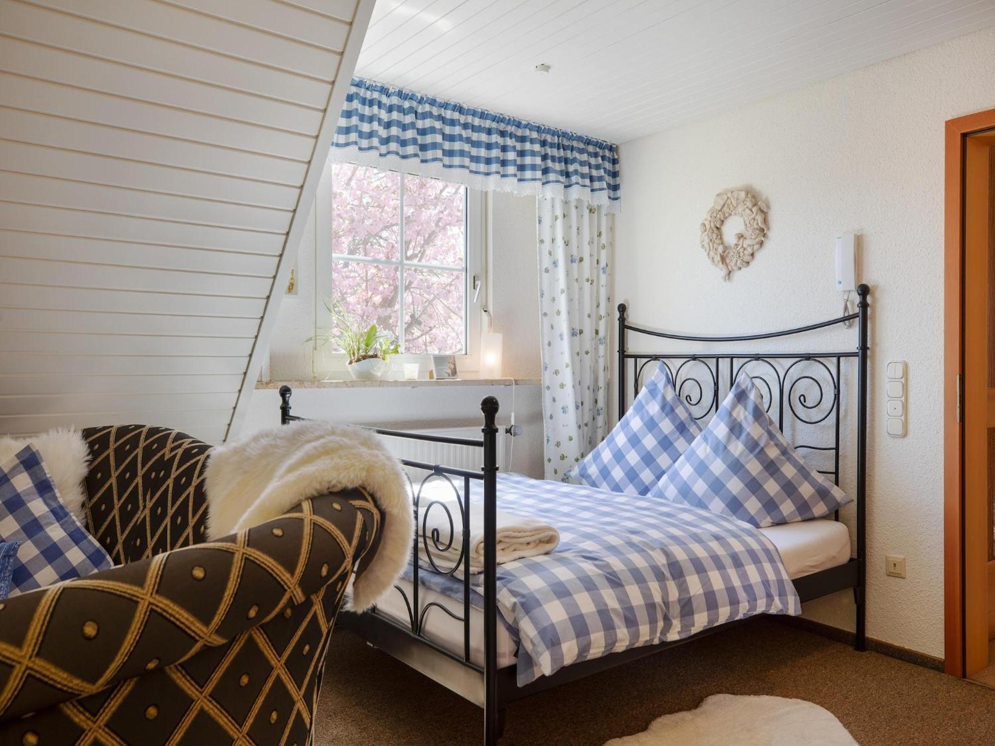 Charming Apartment In Wei Enbrunn Near Forest Weissenbrunn Bagian luar foto